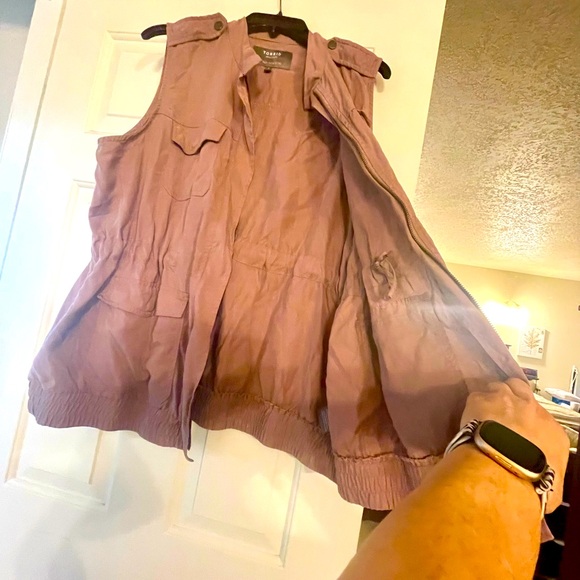 Torrid vest - Picture 3 of 4